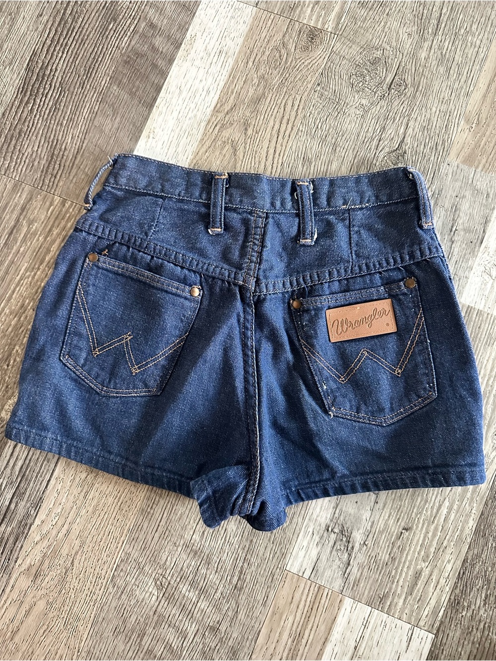 Vintage Wrangler Dark Blue Denim High-Waist Women’s Jean Shorts